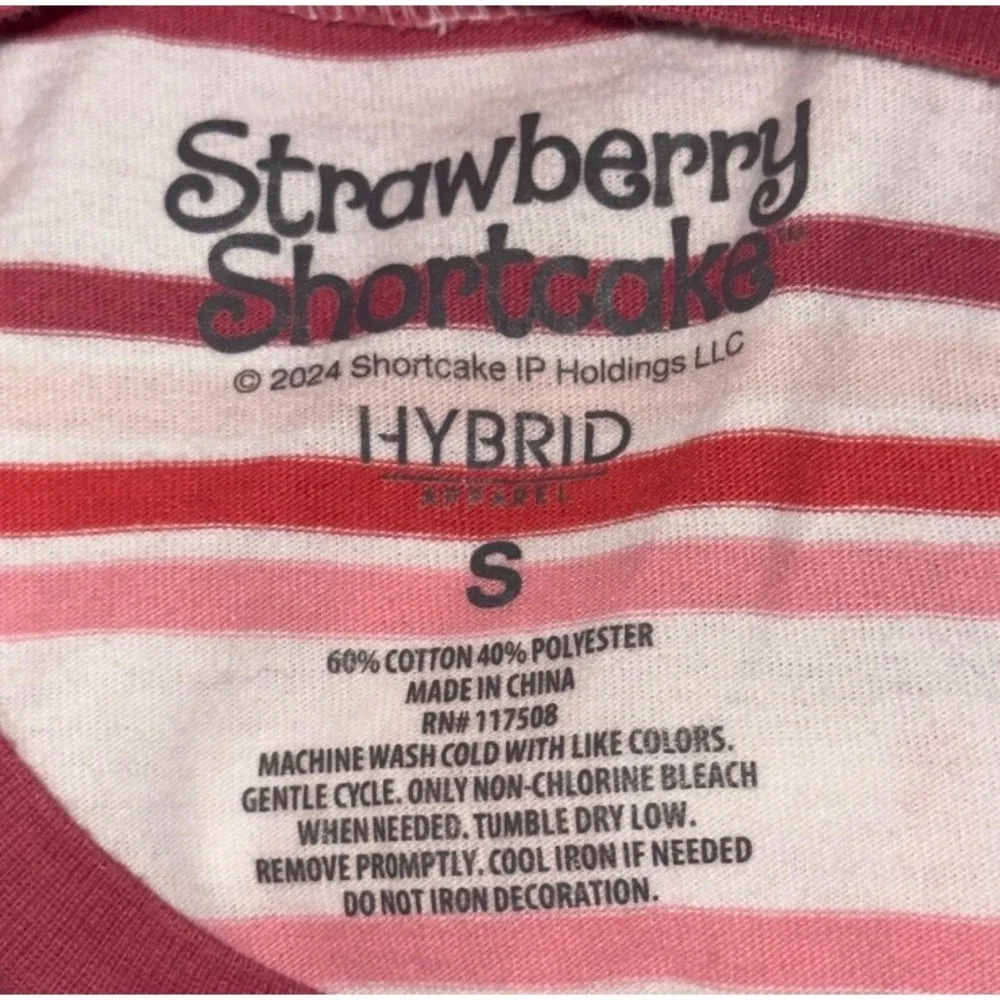 Strawberry Shortcake T Shirt Girls White Pink Red Stripe Graphic Tee Size‎ S